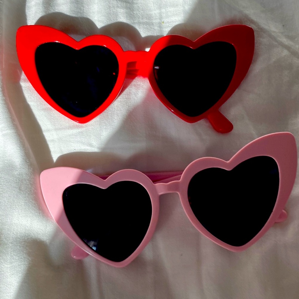 Get 2 Sunnies!